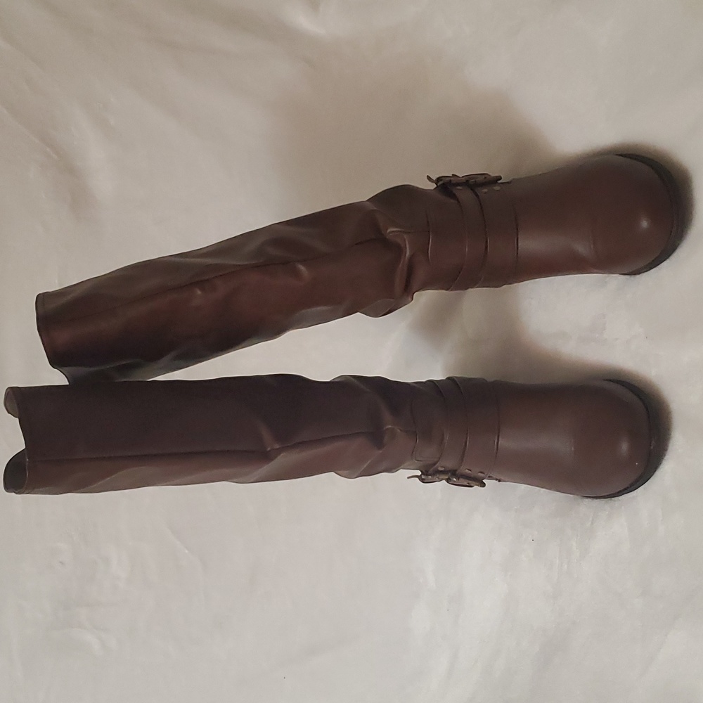 XOXO Morgan brown boots